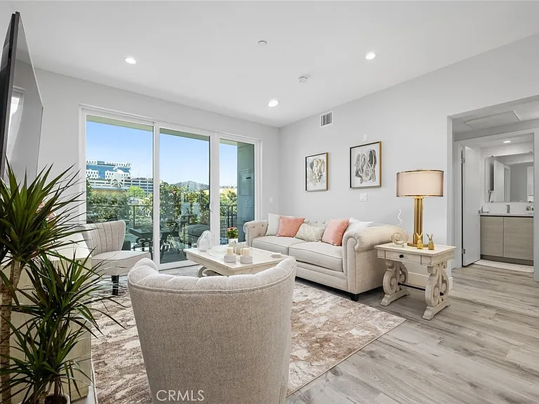 5820 La Mirada Ave #401 — Photo 28