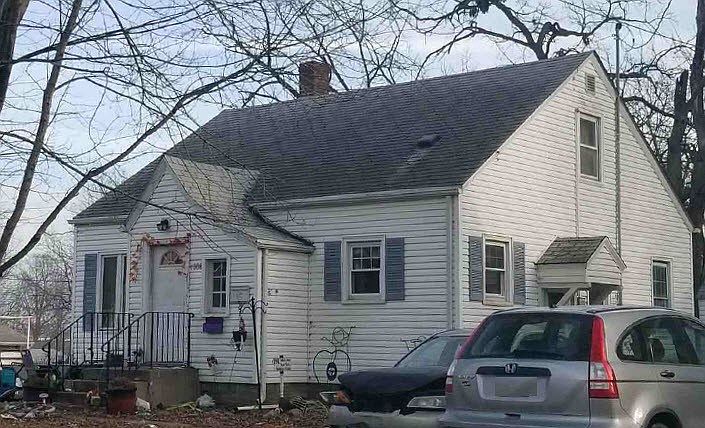 2nd image of 1008 N Howard St