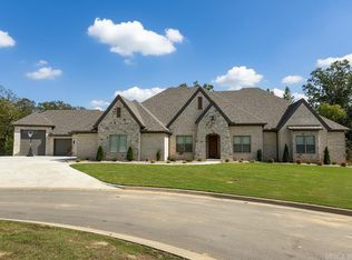 13214 Snowy Cv, Maumelle, AR 72113