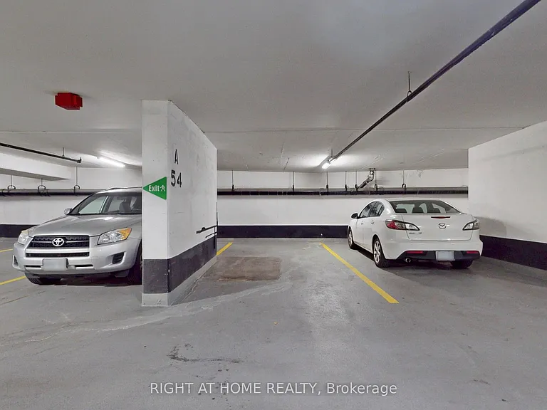 231 Fort York Blvd #2309 — Photo 37