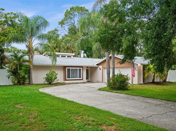 13608 Westshire Dr, Tampa, FL 33618