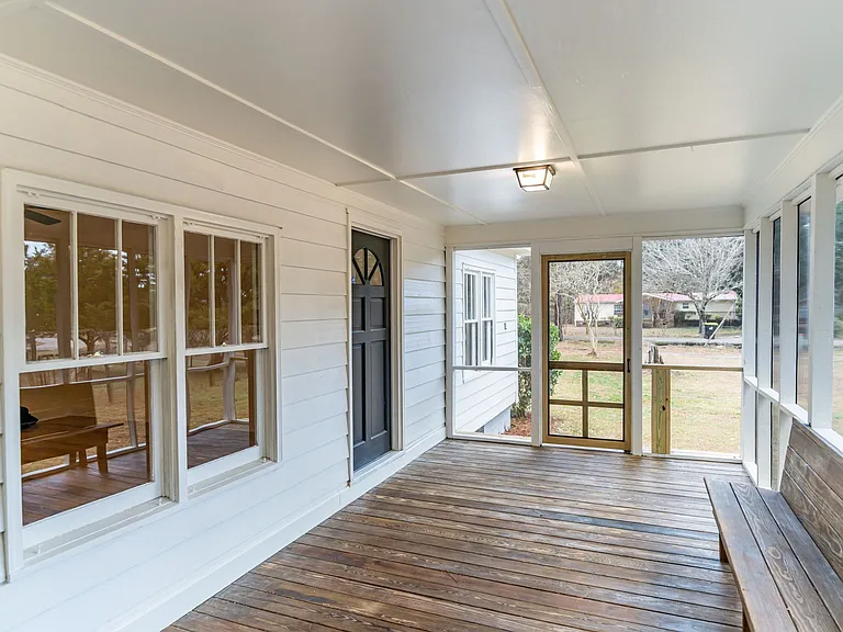 110 Carolina Ave — Photo 23