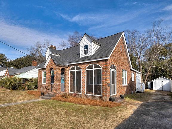3rd image of 3 Warren Ct