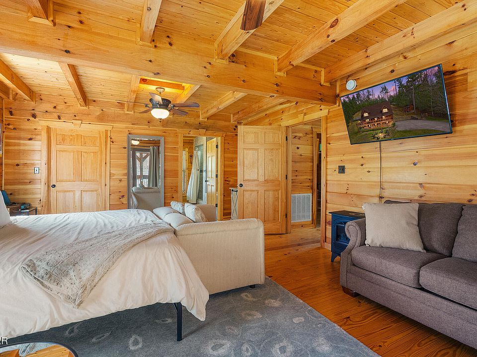 13th image of this home