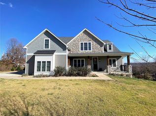 21184 Ridgetop Dr, Waynesville, MO 65583