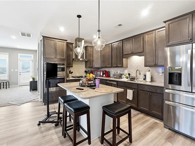 158 Laurel Farms Ln — Photo 1