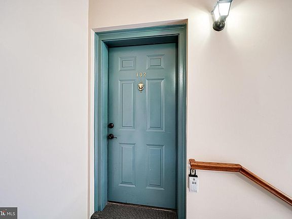 3rd image of 4689 Lawton Way APT 102