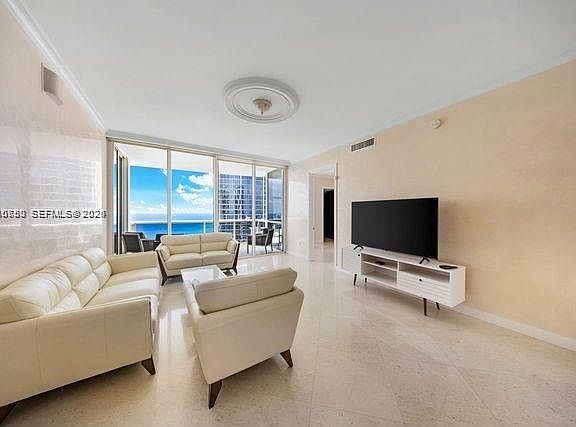 5th image of 18101 Collins Ave APT 4702