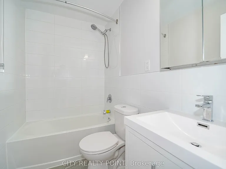 490 Eglinton Ave E #705 — Photo 8