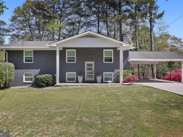 677 Hillandale Cir SW, Marietta, GA 30064