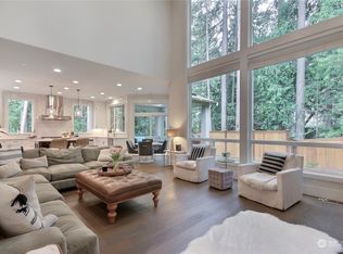 26014 SE 36th St, Sammamish, WA