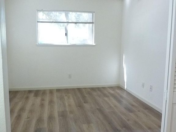 4th image of 133 Luna Grande Cir