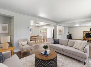 377 Maple Ave W, Hansen, ID 83334