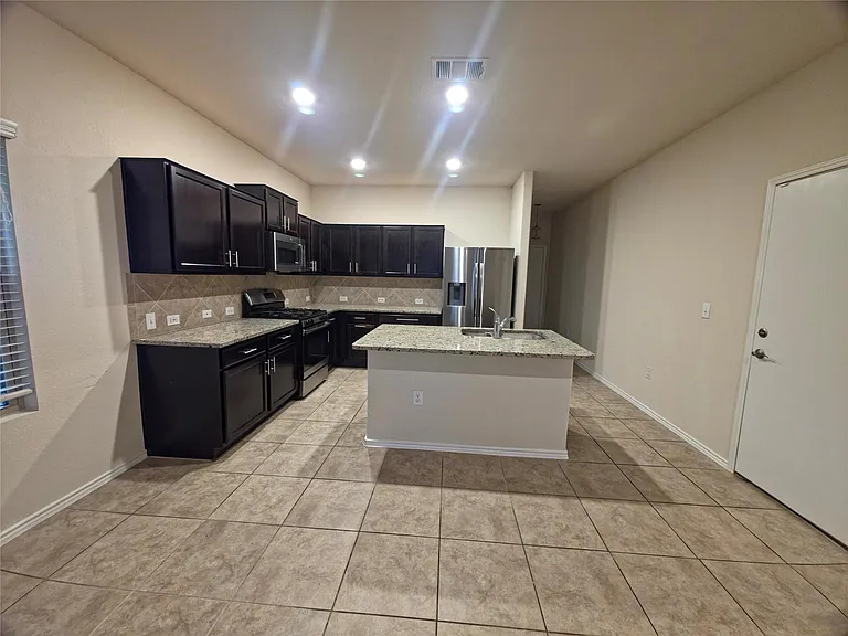5701 Southerner Way — Photo 3