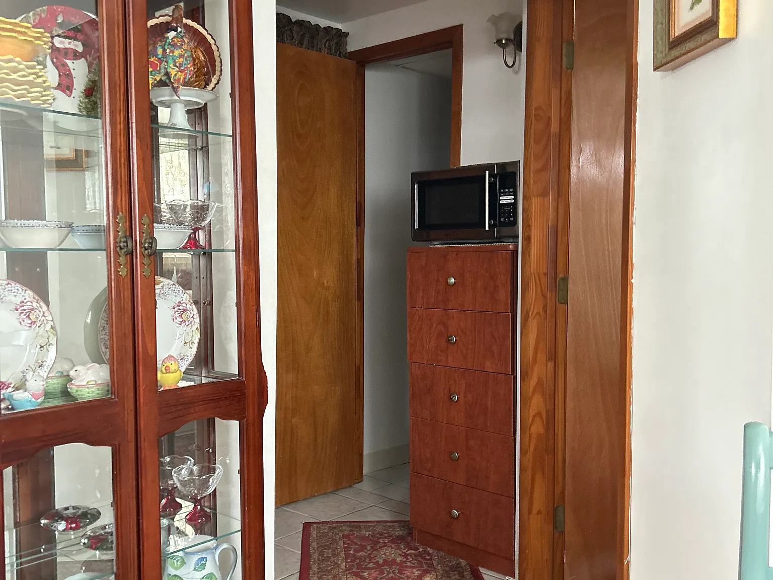 388 Jervis Ave — Photo 4