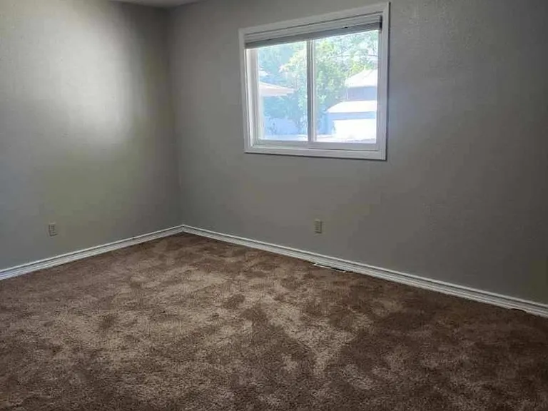 2911 Vermillion Dr — Photo 9