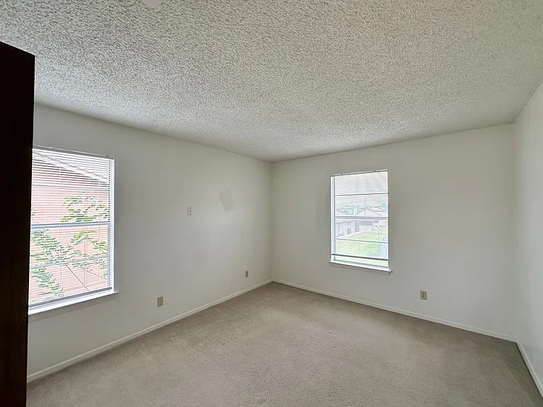 1304 Quail Cir — Photo 16