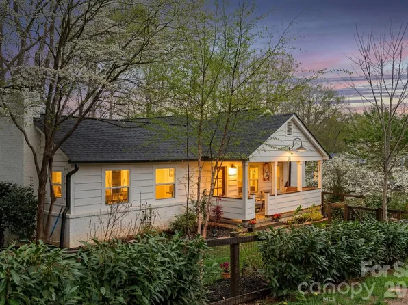 24 Dellwood St, Asheville, NC 28806