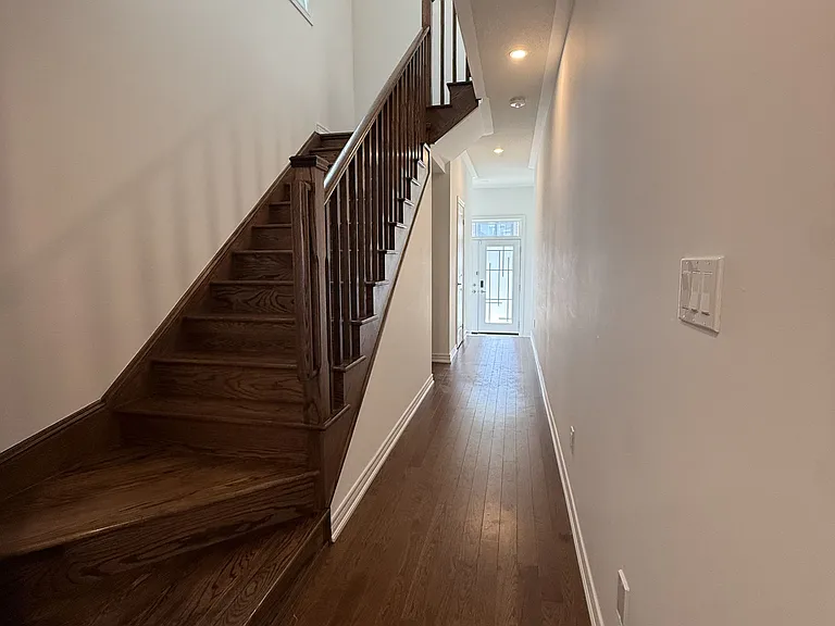 99 Hilts Dr — Photo 7