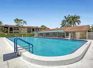 715 Sunny Pine Way APT B2, Greenacres, FL 33415