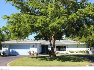 109 Willowick Dr, Naples, FL 34110