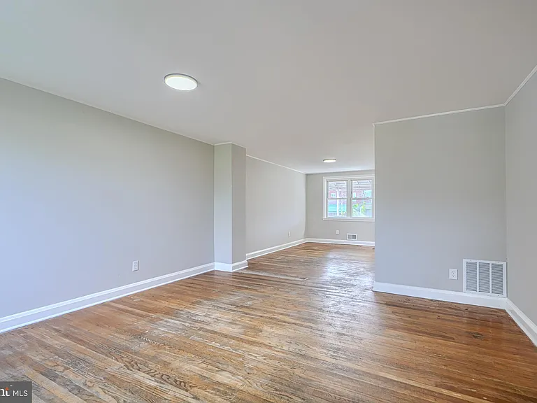 1207 Dalton Rd — Photo 6
