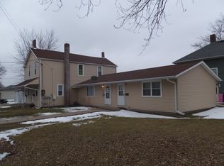 107 NE 5th Ave, Aledo, IL 61231