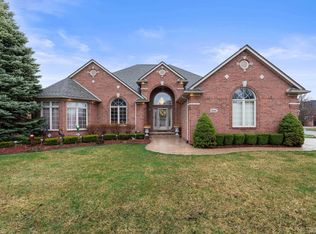 56446 Birkdale Dr, Macomb, MI