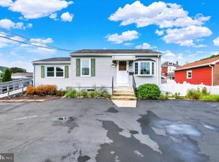 216 Vesper Ave, Reading, PA 19606