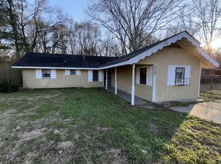 5325 Queen Mary Ln, Jackson, MS 39209