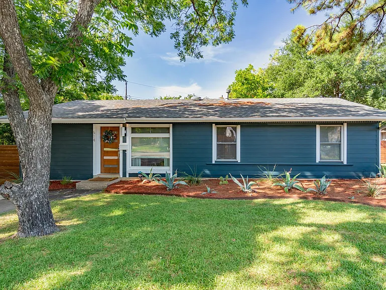 614 Long Bow Ln — Photo 7