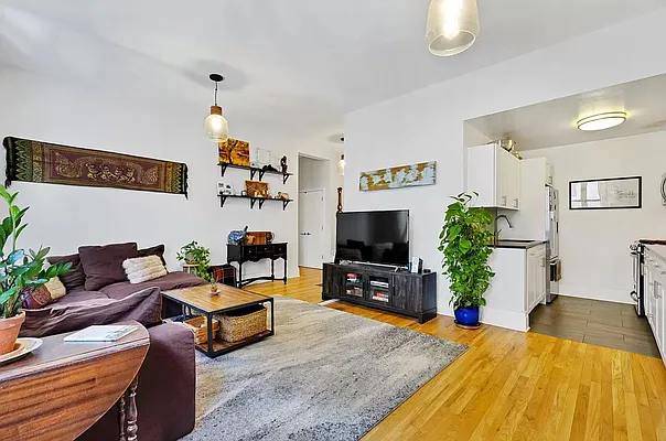 Rented by Compass | media 8