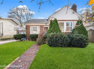11 Lyman Ave, North Providence, RI 02911