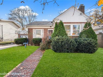 11 Lyman Ave, North Providence, RI, 02911