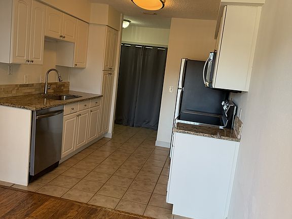 2nd image of 1800 Park Ave APT 360