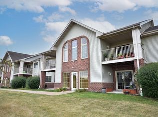 W1062 Marietta Ave APT 308, Ixonia, WI 53036