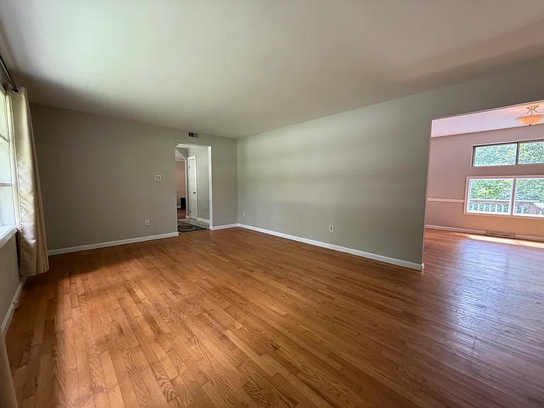 29781 Oak Rd — Photo 12