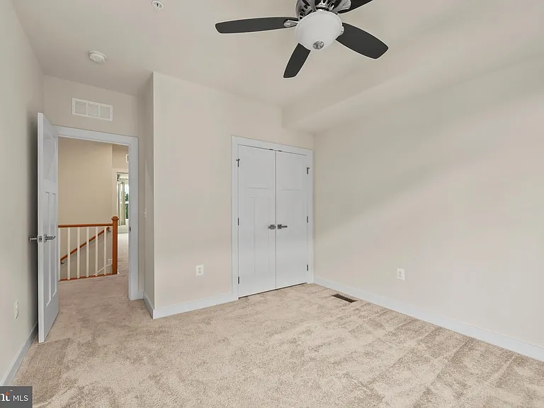 1733 Dunnington Pl — Photo 23