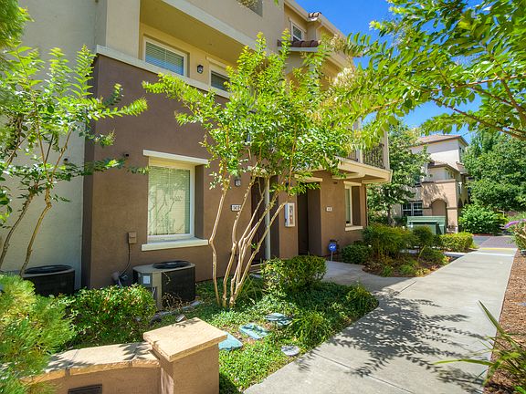 2nd image of 50 Regency Park Cir Unit 14104