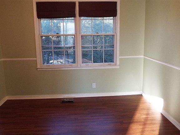 3rd image of 336 Albemarle Dr