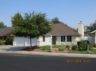 1477 Purvis Ave, Clovis, CA 93611