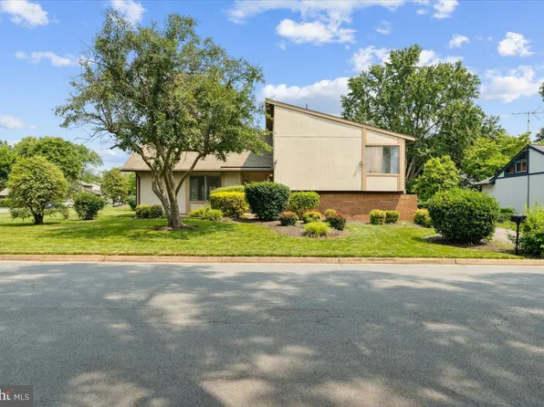 167 S Fox Rd, Sterling, VA 20164