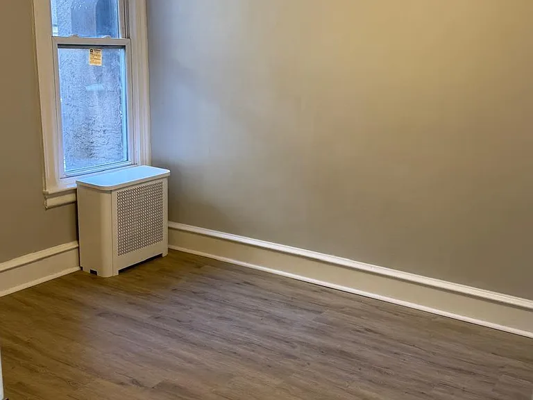 7733 Castor Ave #2 — Photo 5