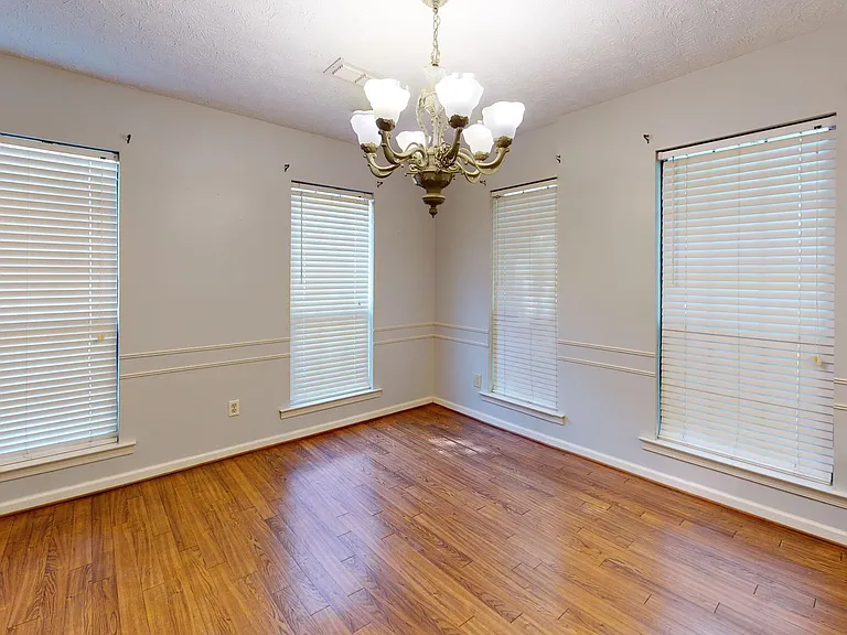 335 Bent Tree Dr — Photo 8