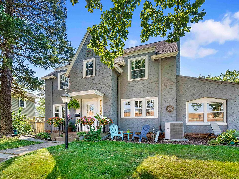 324 W 8th St, Cedar Falls, IA 50613 MLS 20224281 Zillow