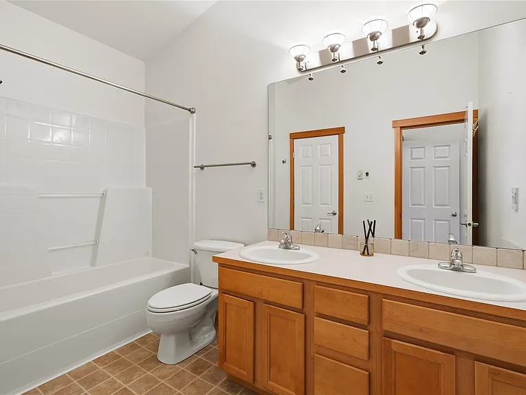 10520 Whitman Ave N #C — Photo 20