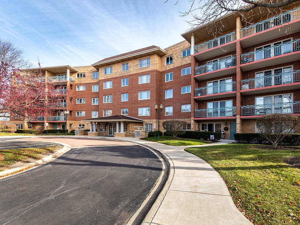 1st image of 720 Creekside Dr Unit 206