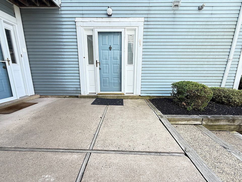 1st image of 63 Hillcroft Way