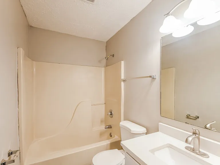 5223 Pin Oak Dr — Photo 18