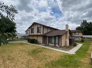 121 Wiseman Way APT B, Upland, CA 91786